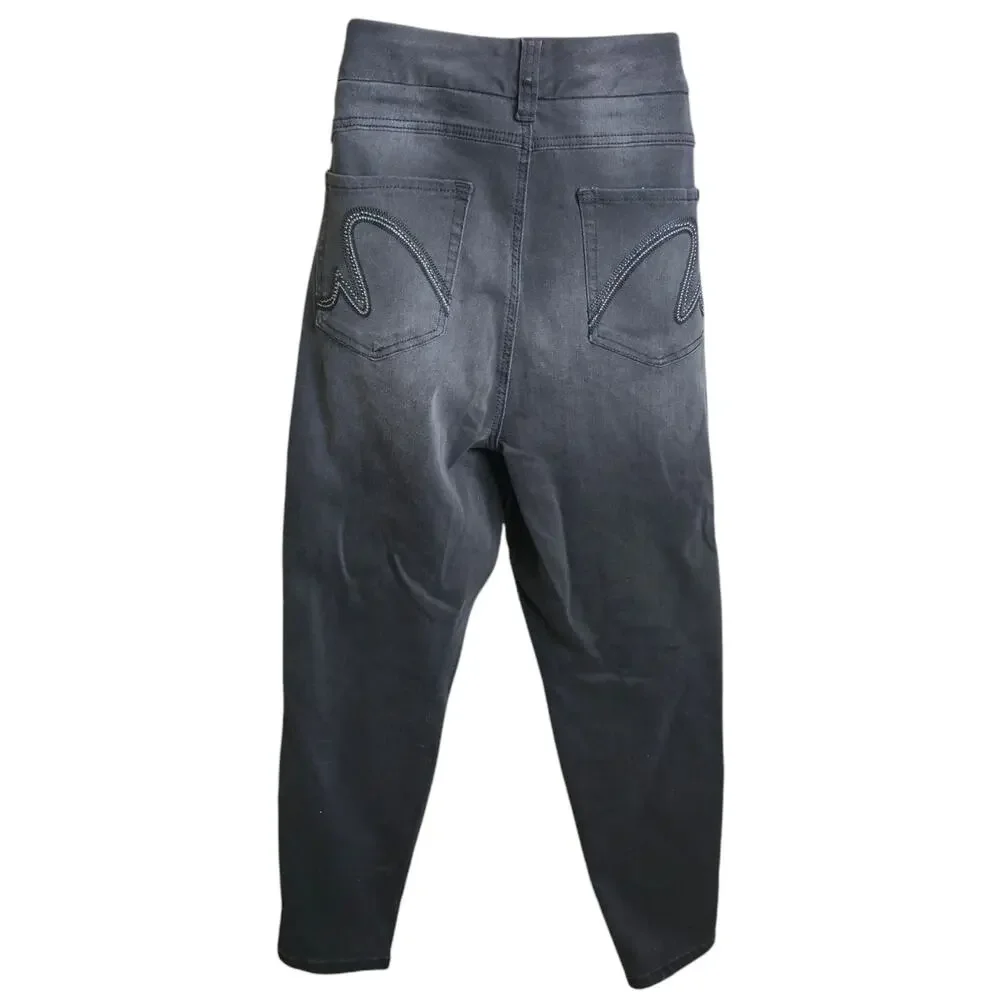 Seven7 flattering stylish